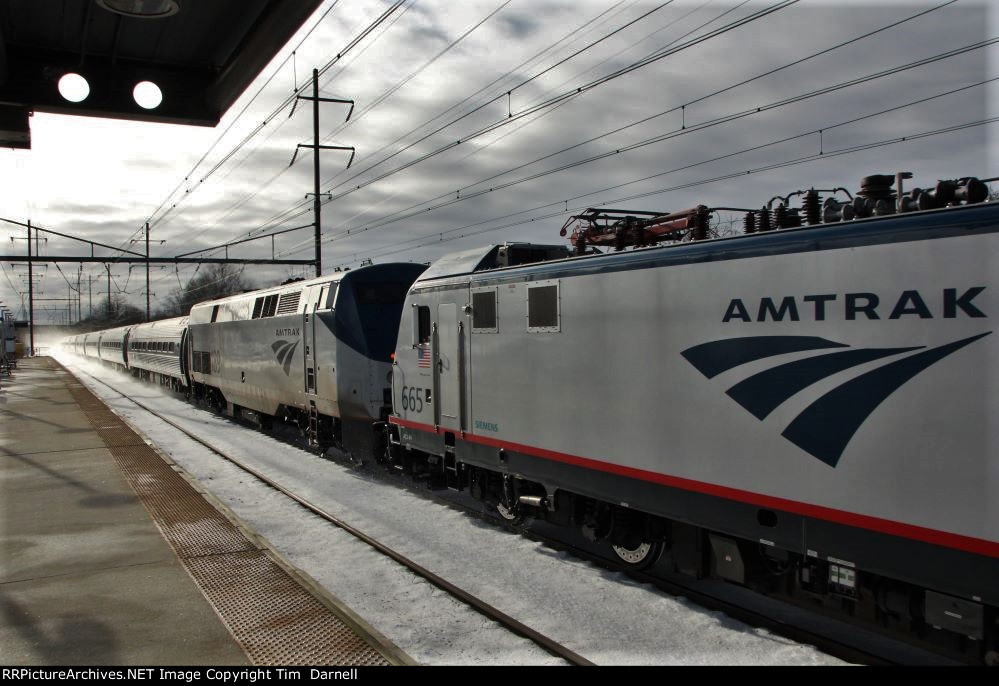 AMTK 665 on train 84